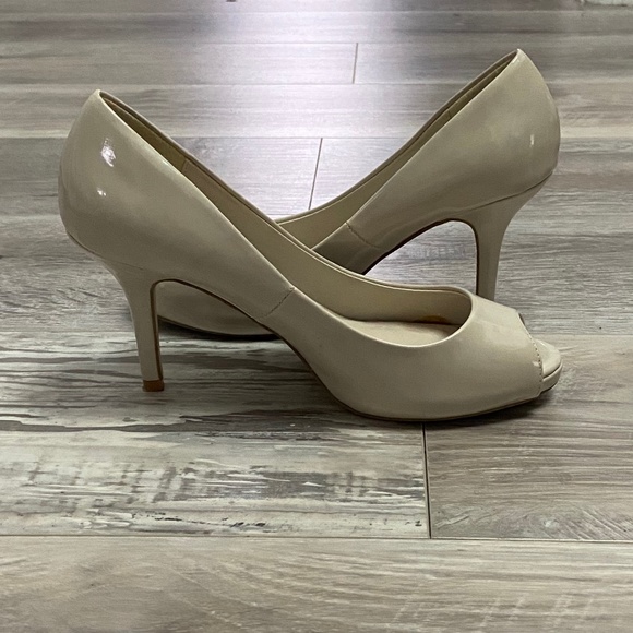 LeChateau Patent Peep Toe Pumps - Picture 4 of 8